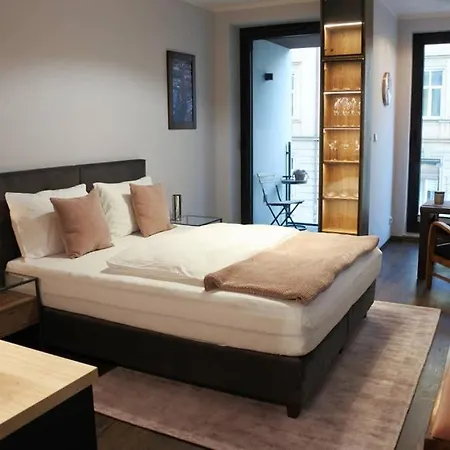 Boutique 109 - Old City, Luxury Apt. With A Garage * Kraków