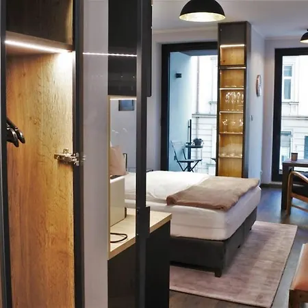 アパート Boutique 109 - Old City, Luxury Apt. With A Garage クラクフ